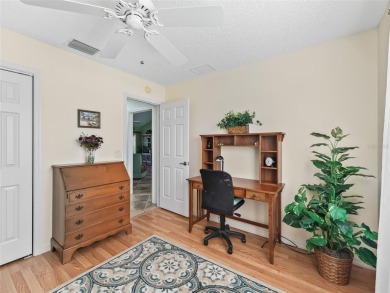 TURNKEY, BEAUTIFULLY FURNISHED  MOVE-IN READY - GOLF CART on The Links of Spruce Creek in Florida - for sale on GolfHomes.com, golf home, golf lot