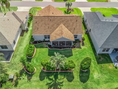 TURNKEY, BEAUTIFULLY FURNISHED  MOVE-IN READY - GOLF CART on The Links of Spruce Creek in Florida - for sale on GolfHomes.com, golf home, golf lot