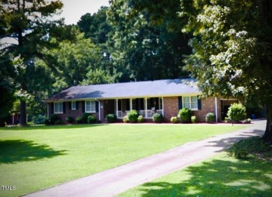 REDUCED $20,000 but Buyer Still gets $5K CC at $275,000 on Henderson Country Club in North Carolina - for sale on GolfHomes.com, golf home, golf lot