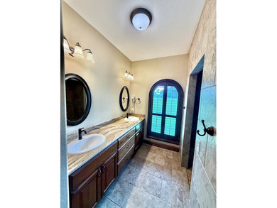 Stunning 2,675 sf 3BR or 4BR/2.5BA Golf Course Paradise! Wake up on Rayburn Country Club in Texas - for sale on GolfHomes.com, golf home, golf lot