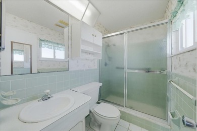 One or more photo(s) has been virtually staged. Welcome to 10197 on Mainlands Golf Club in Florida - for sale on GolfHomes.com, golf home, golf lot