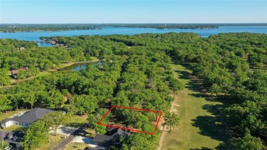 Golf course lot at Pinnacle Club on Cedar Creek Lake. Sought on Pinnacle Golf and Boat Club in Texas - for sale on GolfHomes.com, golf home, golf lot