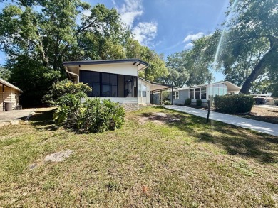 Home is located in Water Oak Country Club Estates in Lady Lake on Water Oak Country Club Estates in Florida - for sale on GolfHomes.com, golf home, golf lot