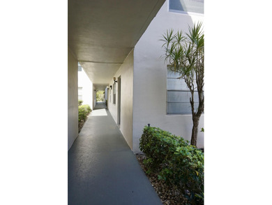 Welcome to this fully updated, Corner Unit ~ ground-floor on Kings Point Golf -Flanders Way in Florida - for sale on GolfHomes.com, golf home, golf lot