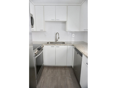 Welcome to this fully updated, Corner Unit ~ ground-floor on Kings Point Golf -Flanders Way in Florida - for sale on GolfHomes.com, golf home, golf lot