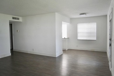 Welcome to this fully updated, Corner Unit ~ ground-floor on Kings Point Golf -Flanders Way in Florida - for sale on GolfHomes.com, golf home, golf lot