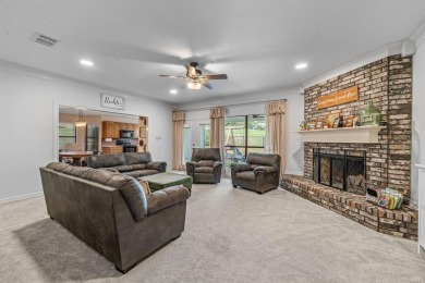 FINALLY! A charming home, well maintained, move-in ready, on the on Pecan Plantation Country Club in Texas - for sale on GolfHomes.com, golf home, golf lot
