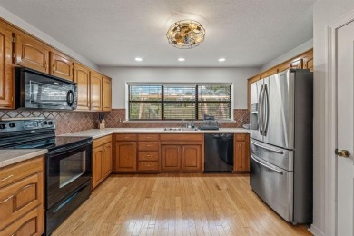 FINALLY! A charming home, well maintained, move-in ready, on the on Pecan Plantation Country Club in Texas - for sale on GolfHomes.com, golf home, golf lot