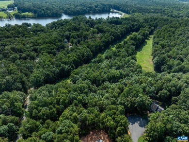 Shenandoah Crossing, Lake Izac. Discover resort-style living in on Shenandoah Crossing in Virginia - for sale on GolfHomes.com, golf home, golf lot