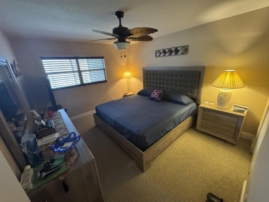 Great 2 bedroom, 2 full bath condo at a great price.  This is an on Kings Point Golf - Executive in Florida - for sale on GolfHomes.com, golf home, golf lot