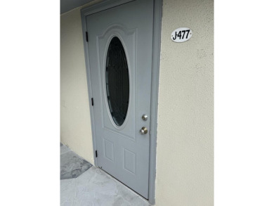 Great 2 bedroom, 2 full bath condo at a great price.  This is an on Kings Point Golf - Executive in Florida - for sale on GolfHomes.com, golf home, golf lot