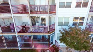 Turn-key and ready to go! This well appointed 2 bed/2bath on The Club At Old Kinderhook in Missouri - for sale on GolfHomes.com, golf home, golf lot