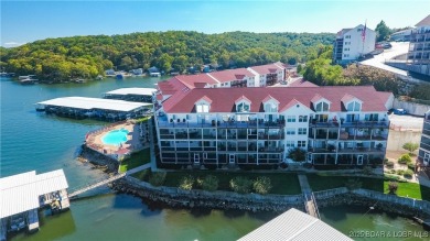 Turn-key and ready to go! This well appointed 2 bed/2bath on The Club At Old Kinderhook in Missouri - for sale on GolfHomes.com, golf home, golf lot