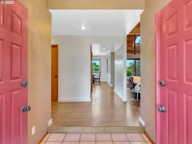 Located in Country Club Estates neighborhood--just minutes from on Astoria Golf and Country Club in Oregon - for sale on GolfHomes.com, golf home, golf lot