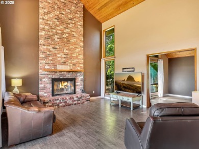 Located in Country Club Estates neighborhood--just minutes from on Astoria Golf and Country Club in Oregon - for sale on GolfHomes.com, golf home, golf lot