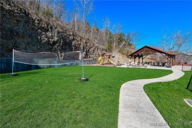 Turn-key and ready to go! This well appointed 2 bed/2bath on The Club At Old Kinderhook in Missouri - for sale on GolfHomes.com, golf home, golf lot