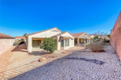 Charming 2-bedroom, 2-bath home in an age-qualified on Desert Willow Golf Course in Nevada - for sale on GolfHomes.com, golf home, golf lot