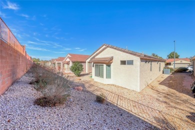 Charming 2-bedroom, 2-bath home in an age-qualified on Desert Willow Golf Course in Nevada - for sale on GolfHomes.com, golf home, golf lot