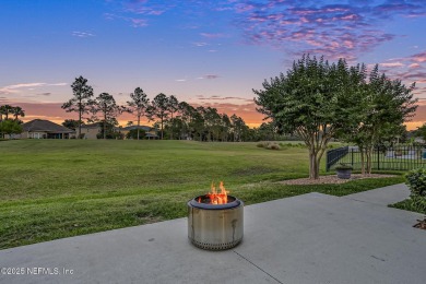 Pristine golf course living in the highly sought-after Eagle on Eagle Landing Golf Club in Florida - for sale on GolfHomes.com, golf home, golf lot