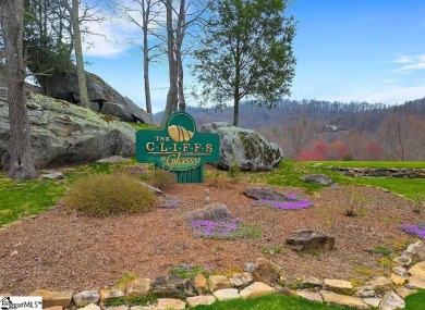 Nice Building lot on Glassy Mountain. Located inside of a gated on The Cliffs at Glassy Golf and Country Club in South Carolina - for sale on GolfHomes.com, golf home, golf lot