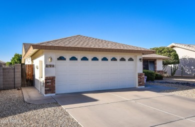 Charming Updated Home in the Heart of Sunland Village East - on Sunland Village East Golf Course in Arizona - for sale on GolfHomes.com, golf home, golf lot
