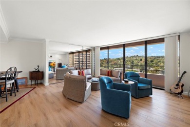 This condo is located in the popular SENIOR community of Laguna on Leisure Village Par 3 Golf Course in California - for sale on GolfHomes.com, golf home, golf lot