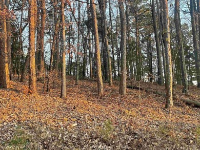 Welcome to your own slice of paradise in beautiful Fairfield Bay on Indian Hills Country Club in Arkansas - for sale on GolfHomes.com, golf home, golf lot