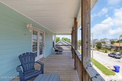 This charming 2-story, 3 bedroom, 2.5 bath home in Beaufort on North River Club in North Carolina - for sale on GolfHomes.com, golf home, golf lot