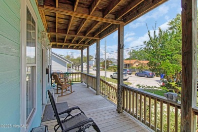 This charming 2-story, 3 bedroom, 2.5 bath home in Beaufort on North River Club in North Carolina - for sale on GolfHomes.com, golf home, golf lot
