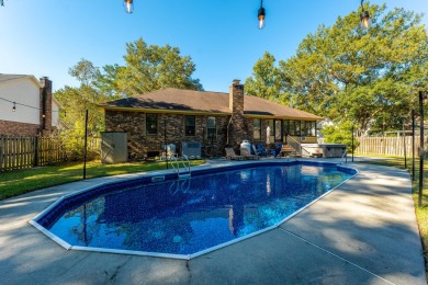 ''Beautifully renovated brick ranch in established Crowfield on Crowfield Golf and Country Club in South Carolina - for sale on GolfHomes.com, golf home, golf lot