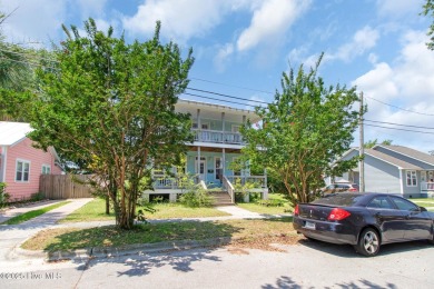 This charming 2-story, 3 bedroom, 2.5 bath home in Beaufort on North River Club in North Carolina - for sale on GolfHomes.com, golf home, golf lot