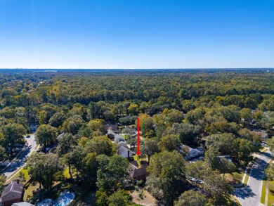 ''Beautifully renovated brick ranch in established Crowfield on Crowfield Golf and Country Club in South Carolina - for sale on GolfHomes.com, golf home, golf lot