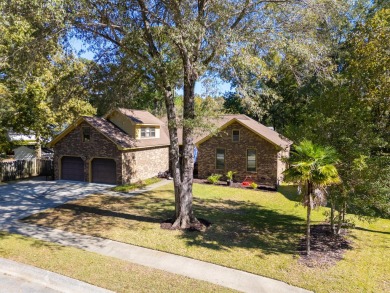 ''Beautifully renovated brick ranch in established Crowfield on Crowfield Golf and Country Club in South Carolina - for sale on GolfHomes.com, golf home, golf lot