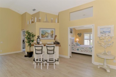 You have found your piece of paradise! This meticulously on Plantation Golf and Country Club in Florida - for sale on GolfHomes.com, golf home, golf lot
