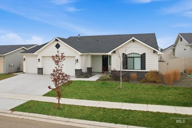 Welcome to 12616 S Teano Ave. Boasting 2,173 sqft. This 3 bed, 2 on Hunters Point Golf Club in Idaho - for sale on GolfHomes.com, golf home, golf lot