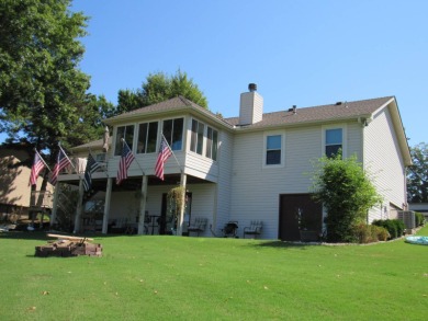 This Golf Course Home Features: 2,350 SF, 3 BR, 3BA, Fireplace on Cherokee Grove Golf Club in Oklahoma - for sale on GolfHomes.com, golf home, golf lot