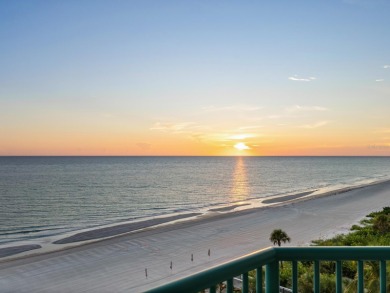 Why choose between breathtaking beach views, serene golf course on Links on Longboat Golf Club in Florida - for sale on GolfHomes.com, golf home, golf lot