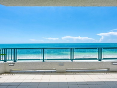 Why choose between breathtaking beach views, serene golf course on Links on Longboat Golf Club in Florida - for sale on GolfHomes.com, golf home, golf lot