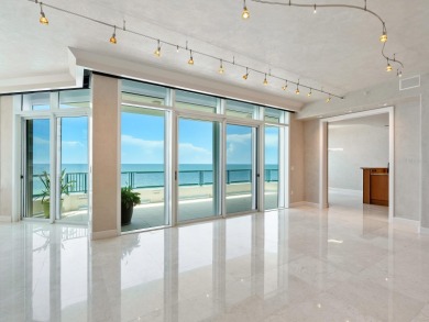 Why choose between breathtaking beach views, serene golf course on Links on Longboat Golf Club in Florida - for sale on GolfHomes.com, golf home, golf lot