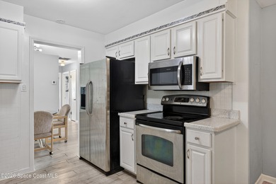 Location, location! This well-situated Central Melbourne home is on Crane Creek Reserve Golf Club in Florida - for sale on GolfHomes.com, golf home, golf lot