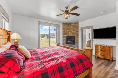 This 3,260 sq ft 4-bedroom, 2.5-bathroom home with a bonus room on McCall Municipal Golf Course in Idaho - for sale on GolfHomes.com, golf home, golf lot