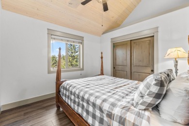 This 3,260 sq ft 4-bedroom, 2.5-bathroom home with a bonus room on McCall Municipal Golf Course in Idaho - for sale on GolfHomes.com, golf home, golf lot