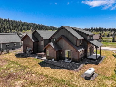This 3,260 sq ft 4-bedroom, 2.5-bathroom home with a bonus room on McCall Municipal Golf Course in Idaho - for sale on GolfHomes.com, golf home, golf lot
