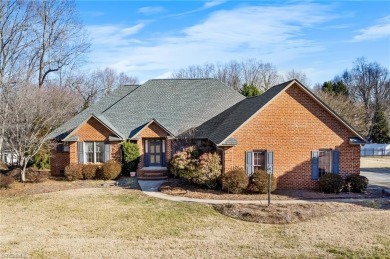 Looking for a BEAUTIFUL CUSTOM full brick, PHENOMENAL floorplan on Sapona Country Club, Inc. in North Carolina - for sale on GolfHomes.com, golf home, golf lot