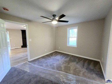 Welcome to your dream home on Terre Haute's East Side! This on Hulman Links Golf Course in Indiana - for sale on GolfHomes.com, golf home, golf lot