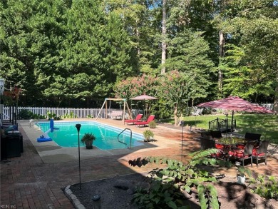 The floor plan at 180 Heritage Point offers mostly main floor on Fords Colony Country Club in Virginia - for sale on GolfHomes.com, golf home, golf lot