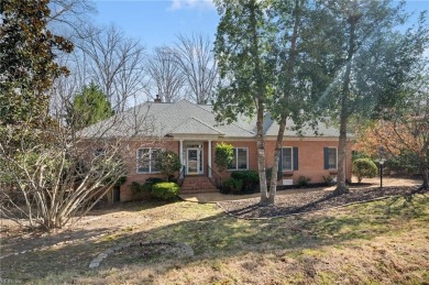 The floor plan at 180 Heritage Point offers mostly main floor on Fords Colony Country Club in Virginia - for sale on GolfHomes.com, golf home, golf lot