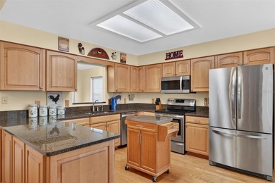 Outstanding GOLF COURSE FRONTAGE home in Highland Fairways! on Highland Fairways Golf Club in Florida - for sale on GolfHomes.com, golf home, golf lot