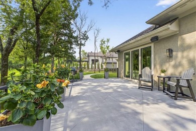 Luxury and modern elegance converge in this custom reverse 1 on Shadow Glen Golf Club in Kansas - for sale on GolfHomes.com, golf home, golf lot