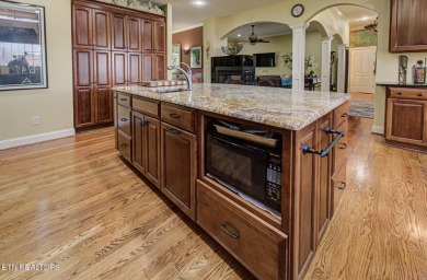 Welcome to this upscale home including a chef's kitchen with GE on Tellico Village -The Links At Kahite Golf Course in Tennessee - for sale on GolfHomes.com, golf home, golf lot